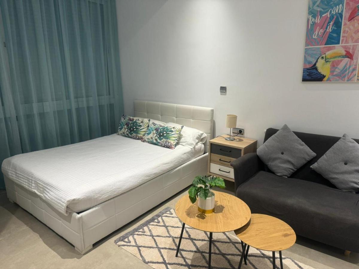 Estudio En Torremolinos Con Piscina Екстериор снимка